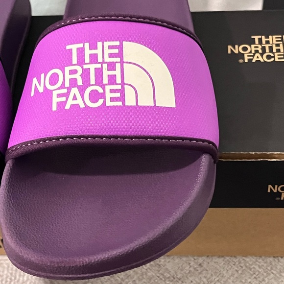 THE NORTH FACE PRE-LOVED AUTHENTIC YOUTH BASE CAMP LITTLE GIRL SLIDE III - Picture 10 of 17